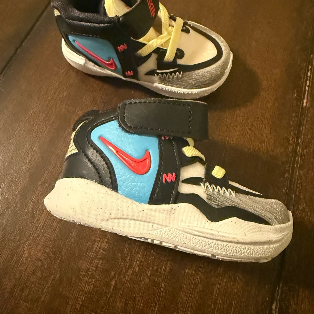 Nike Kids Sneakers - Black, Blue, and Red